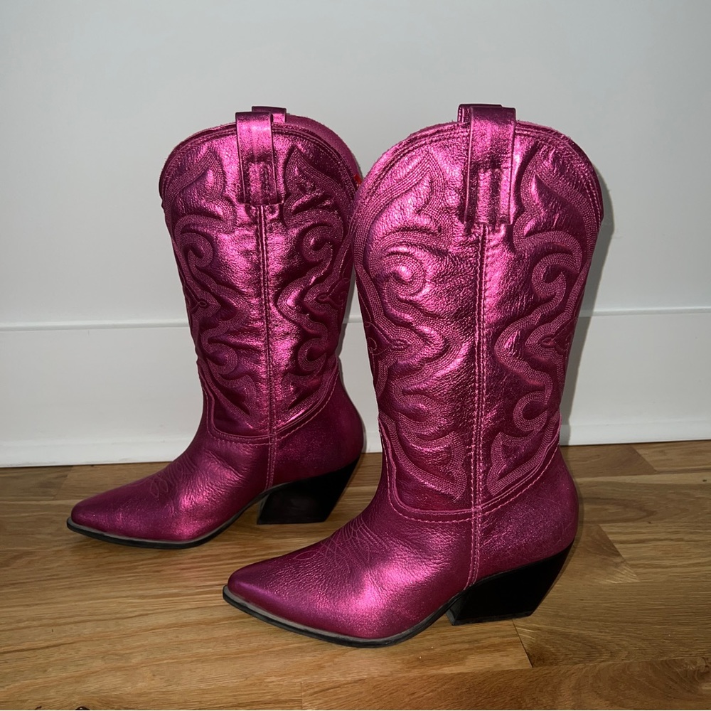 Steve Madden West Black/White Pull On Pointed Toe Block Heel Western Boots